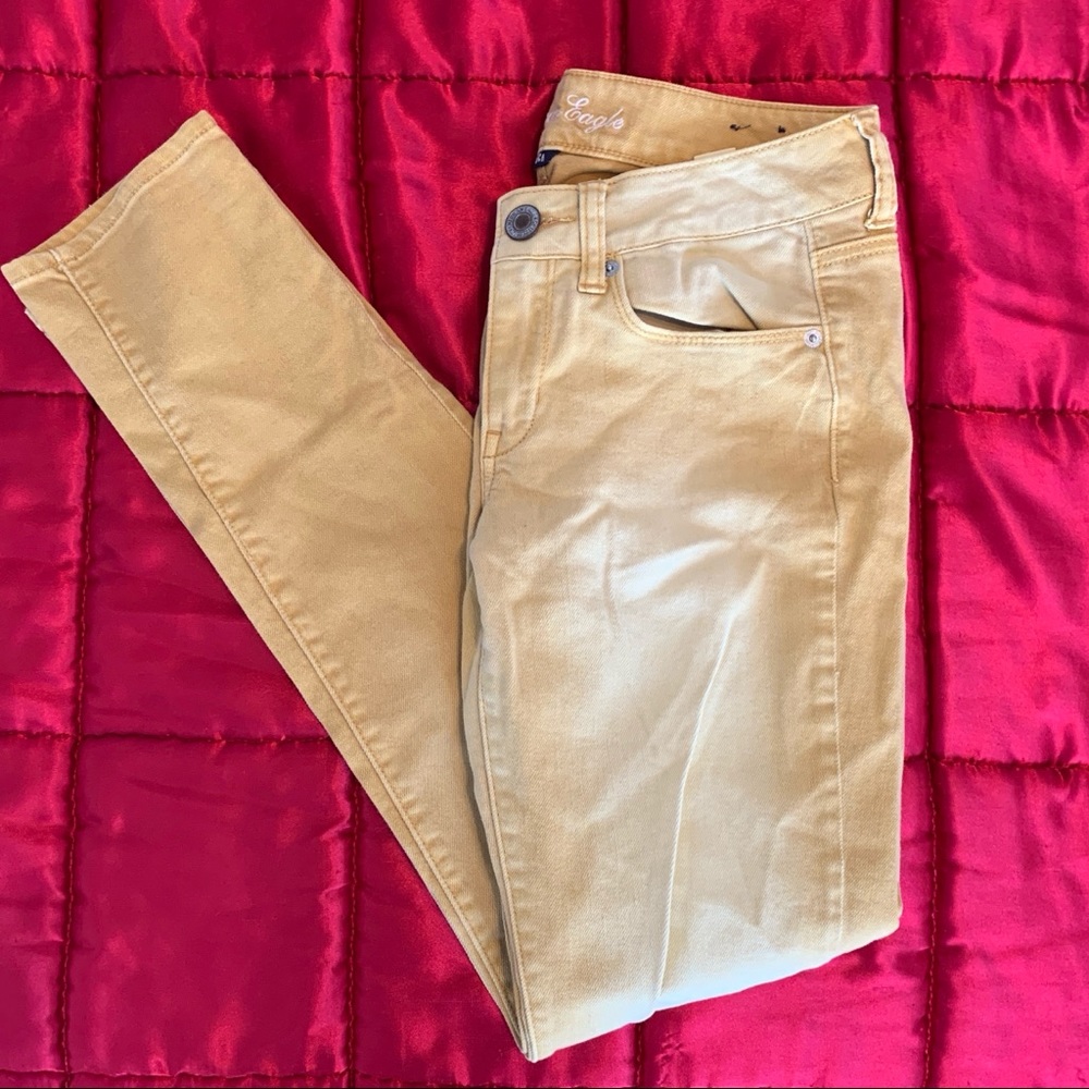 American Eagle size 6 Jeans